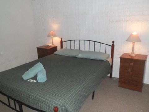 Desert View Apartments - Sydney Tourism 5