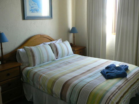 South Esplanade Apartment - Sydney Tourism 1