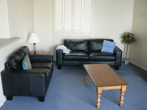 South Esplanade Apartment - Sydney Tourism 4