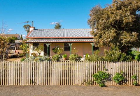 Ruby\'s Cottage - Sydney Tourism 2