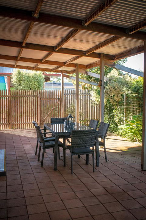 Ruby\'s Cottage - Sydney Tourism 17