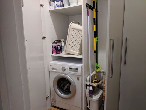 Glenelg 3 Bedroom Apartment - Sydney Tourism 28