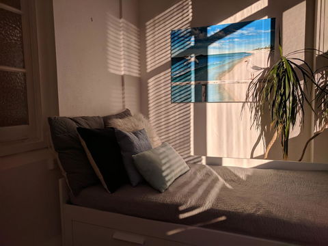 Glenelg 3 Bedroom Apartment - Sydney Tourism 27