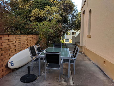 Glenelg 3 Bedroom Apartment - Sydney Tourism 35