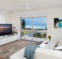 Stylish 3 Bedroom Beachview Apartment - Sydney Tourism