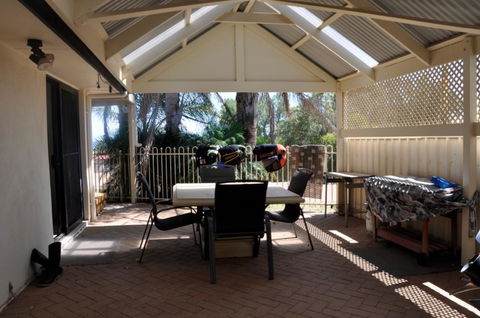 The Club House - Sydney Tourism 1