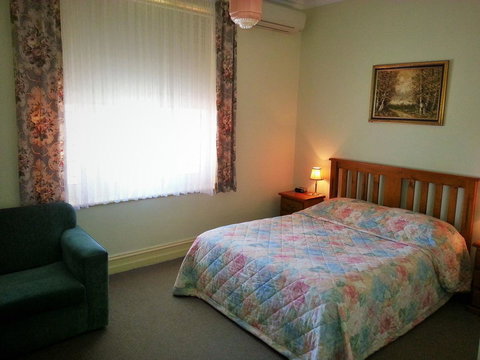 Sonbern Lodge Motel - Sydney Tourism 11