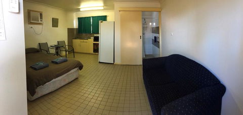 A1Cabins - Sydney Tourism 3