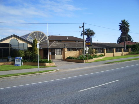 Aviators Lodge - Sydney Tourism 35