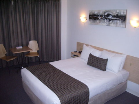 Aviators Lodge - Sydney Tourism 38