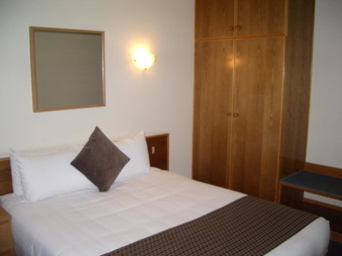 Aviators Lodge - Sydney Tourism 43