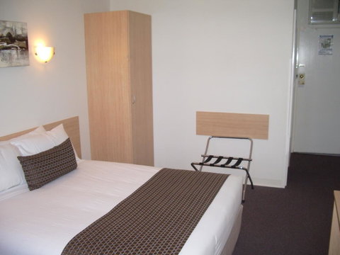 Aviators Lodge - Sydney Tourism 21