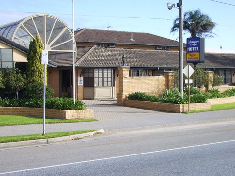 Aviators Lodge - Sydney Tourism 23