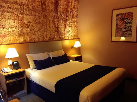 Desert Cave Hotel - Sydney Tourism 39