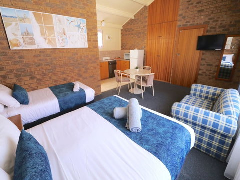 Robe Central Motel - Sydney Tourism 17