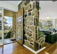 Stunning house with beautiful entertainment area - Sydney Tourism