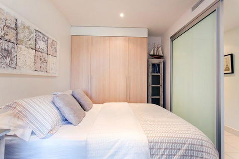 Glenelg Holiday Apartments-Pier - Sydney Tourism 4
