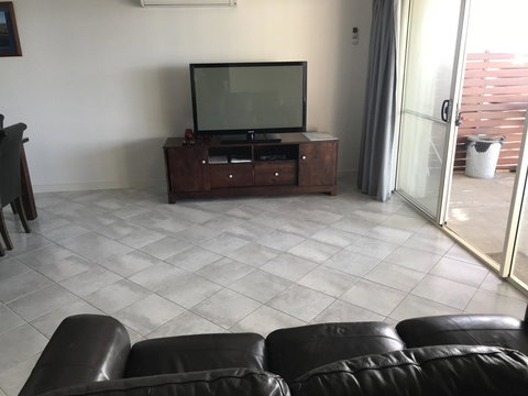 Beachside & Jetty View Apartment 6 - Captain\'s Apt - Sydney Tourism 34