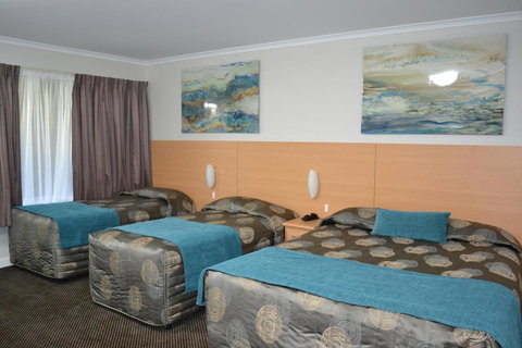 Cattlemans Country Motor Inn & Serviced Apartments - Sydney Tourism 34