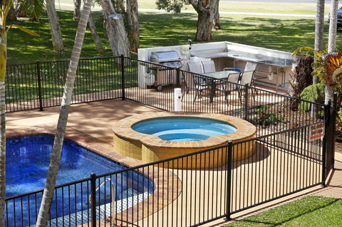 Aston Motel Yamba - Sydney Tourism 14