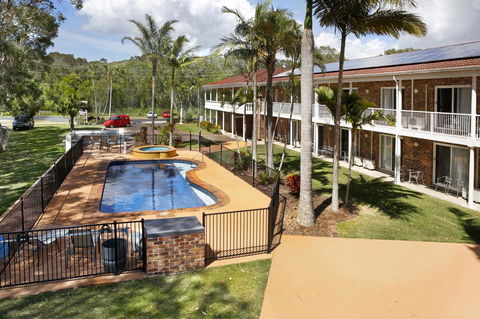 Aston Motel Yamba - Sydney Tourism 13