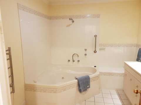 Donnybrook Cottages - Donnybrook - Sydney Tourism 10