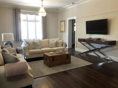 Belmore Cottage - Sydney Tourism 8