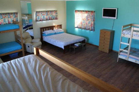 LAS ARENAS - The Sands - BEACH HOUSE - Sydney Tourism 5