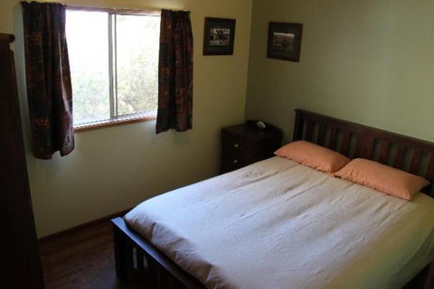 LAS ARENAS - The Sands - BEACH HOUSE - Sydney Tourism 1