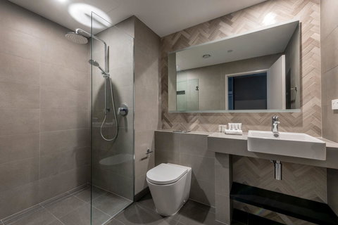 The Adnate Perth - Art Series - Sydney Tourism 22