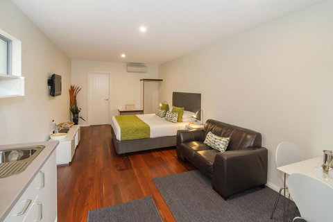 Margaret River Beach Studios - Sydney Tourism 1