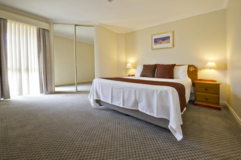 Abbey Beach Resort - Sydney Tourism 9