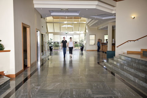 Abbey Beach Resort - Sydney Tourism 32