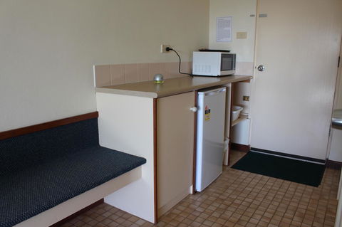Karri Forest Motel - Sydney Tourism 34