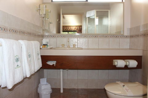 Karri Forest Motel - Sydney Tourism 38