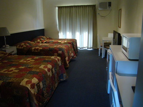Dunsborough Central Motel - Sydney Tourism 12