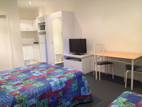 Dunsborough Central Motel - Sydney Tourism 6