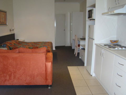 Dunsborough Central Motel - Sydney Tourism 22