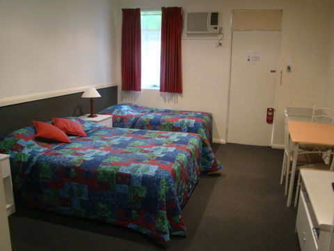 Dunsborough Central Motel - Sydney Tourism 30