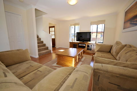 Palm Beach Manor - Sydney Tourism 4