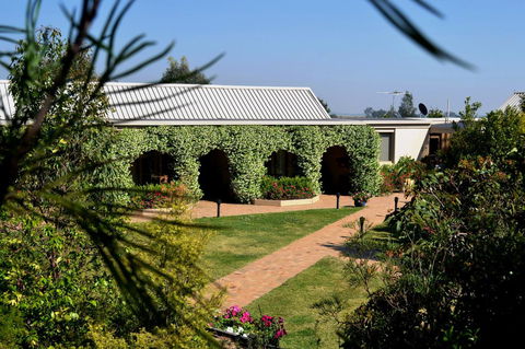 Grapevines Boutique Accommodation - Sydney Tourism 8