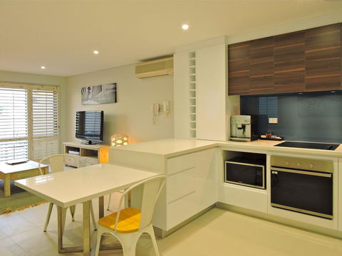 Seashells Scarborough - Sydney Tourism 27