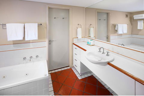 Seashells Scarborough - Sydney Tourism 25