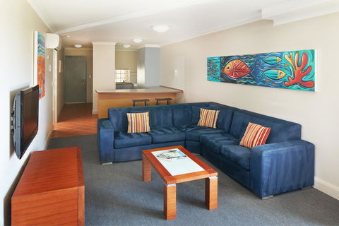 Seashells Scarborough - Sydney Tourism 24