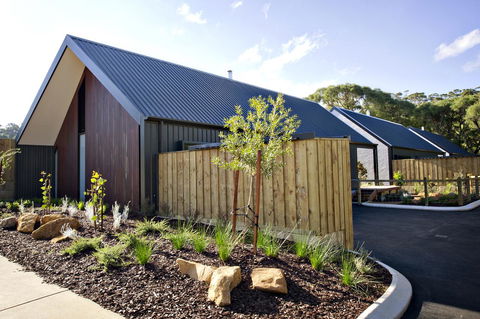 Margaret River Bungalow-1-street - Pet Friendly - Sydney Tourism 2