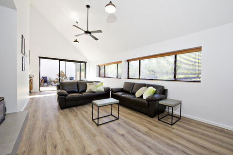 Margaret River Bungalow-1-street - Pet Friendly - Sydney Tourism 11
