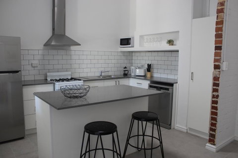 Captain\'s Heritage Cottage - Central Fremantle 2 Bedroom Historic Cottage - Sydney Tourism 5