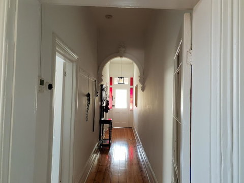 Captain\'s Heritage Cottage - Central Fremantle 2 Bedroom Historic Cottage - Sydney Tourism 7