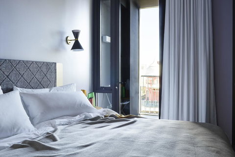 Alex Hotel - Sydney Tourism 21