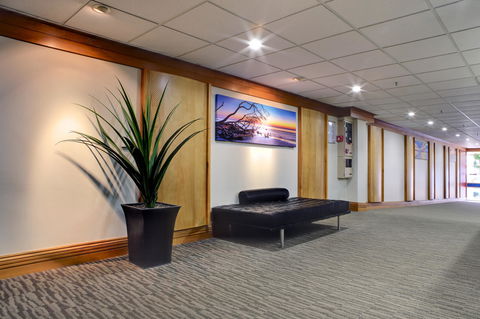 Northpoint Apartments - Sydney Tourism 17